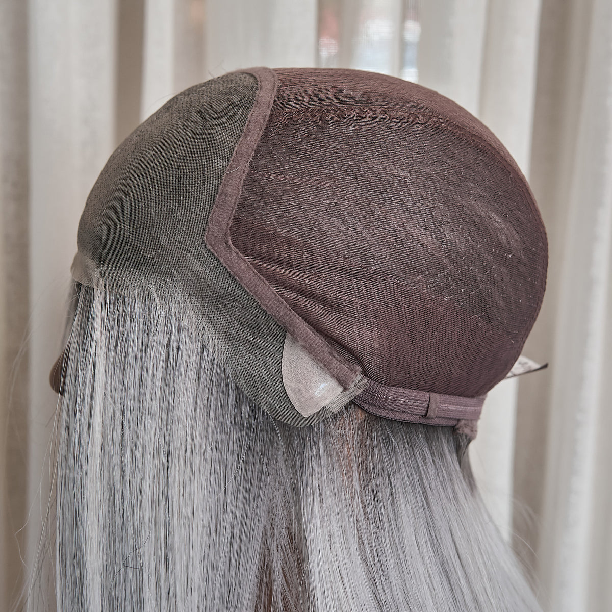 Genesis Hand Tied™ 10" Bob - Iced Silver