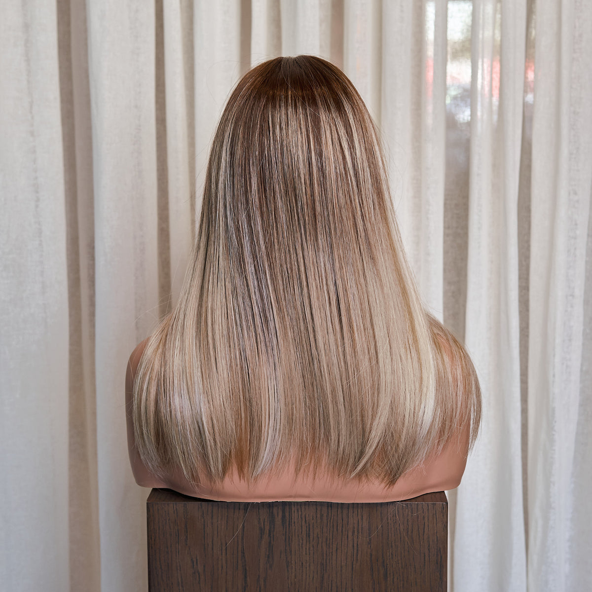 Genesis Hand Tied™ 16" - Golden Bronde