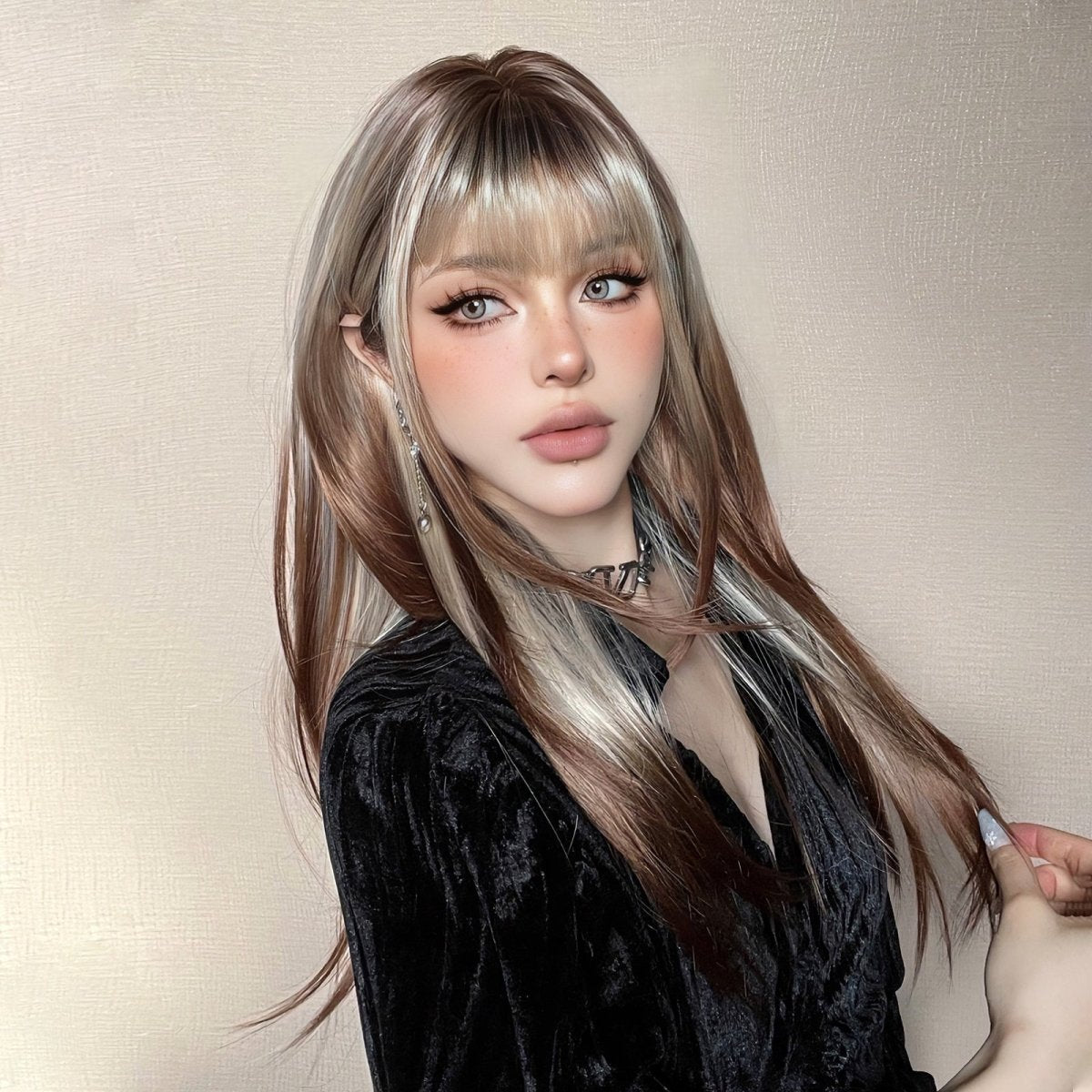Ash Blonde and Chestnut Brown Layered Wig - MARKETPLACE - Milk & Honey Wigs