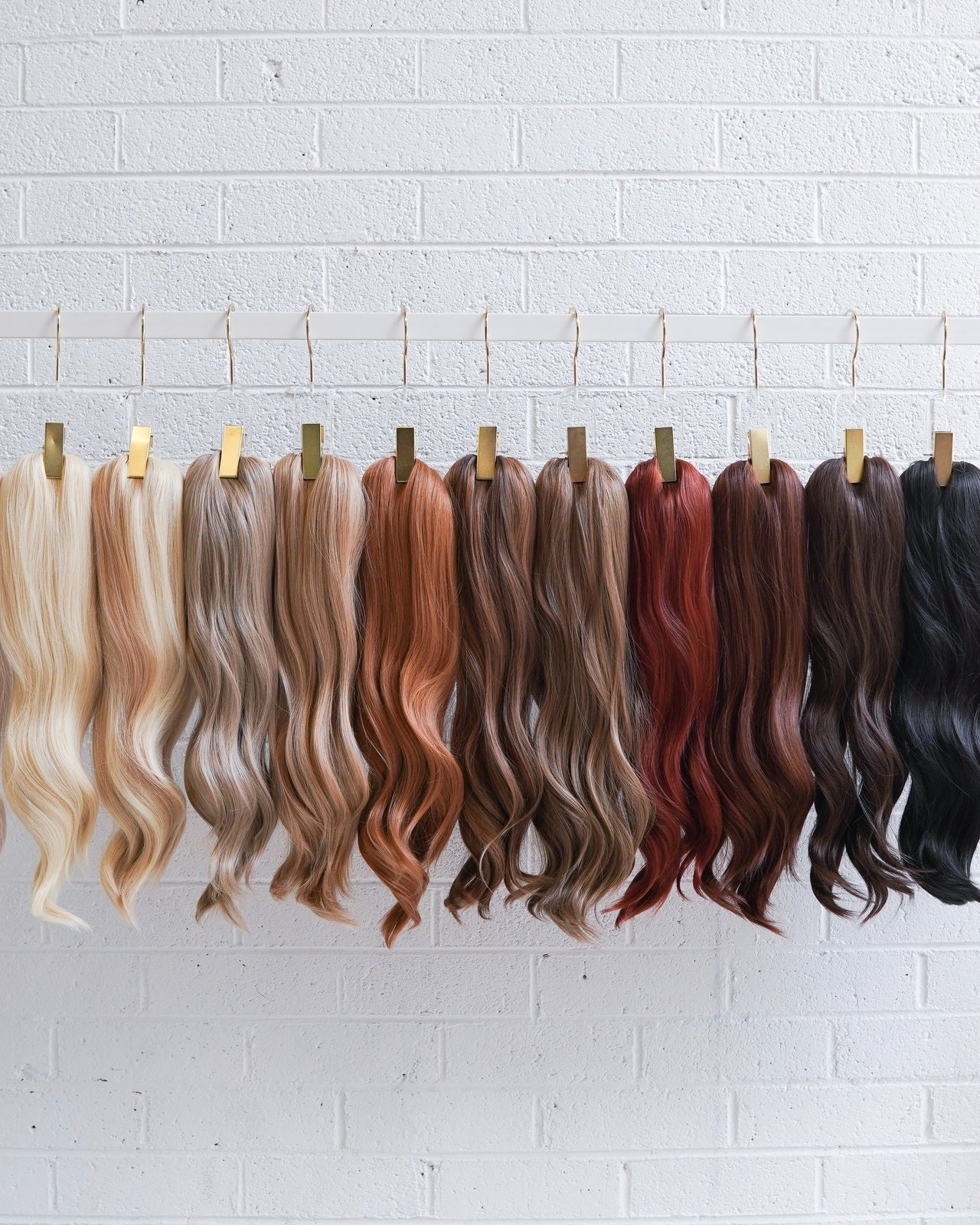 HOLLYWOOD Synthetic 24” Loose Curl Ponytail - Milk & Honey Wigs