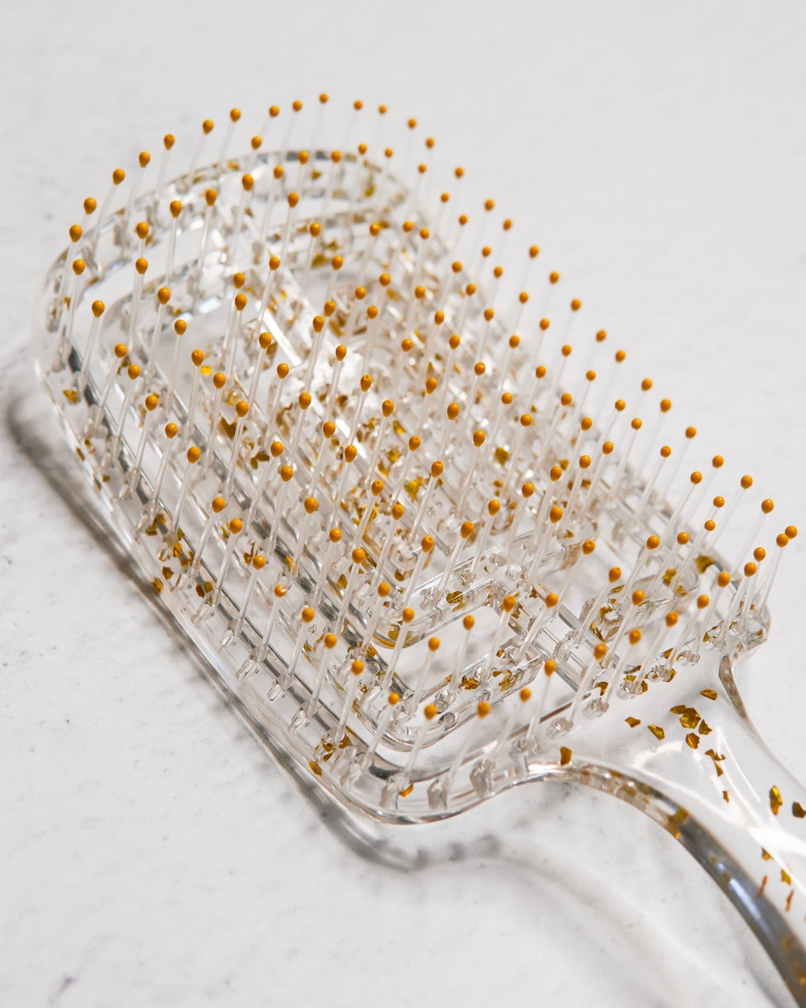 LUXE RECTANGLE DETANGLE BRUSH - Gold Glitter - Milk & Honey Wigs