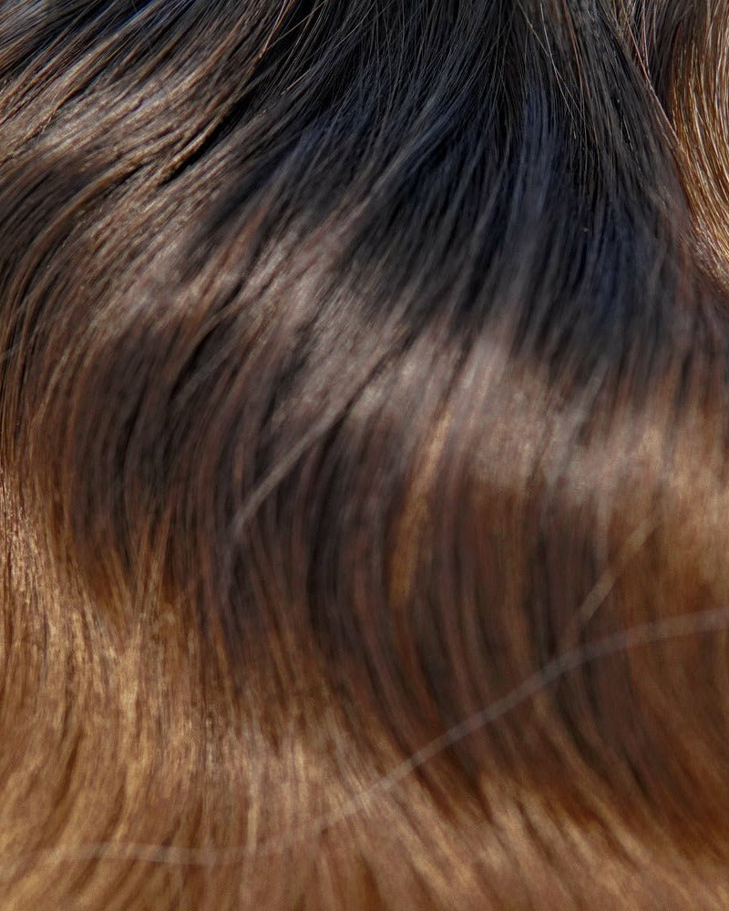 ELIZA Synthetic 18” Ombre Wavy Ponytail - Milk & Honey Wigs