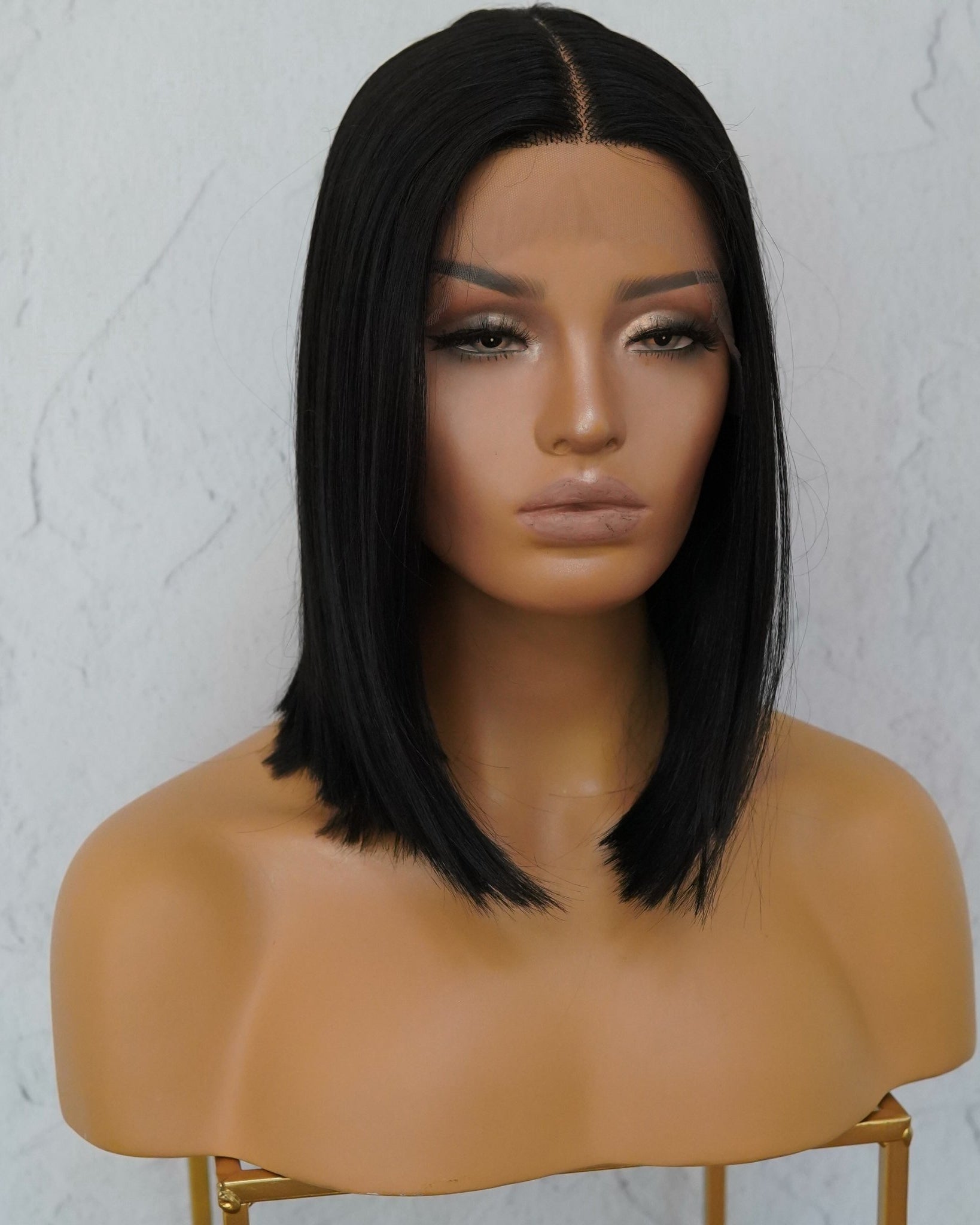 Four Twenty Blunt Bob 14" Lace Front Wig - Milk & Honey