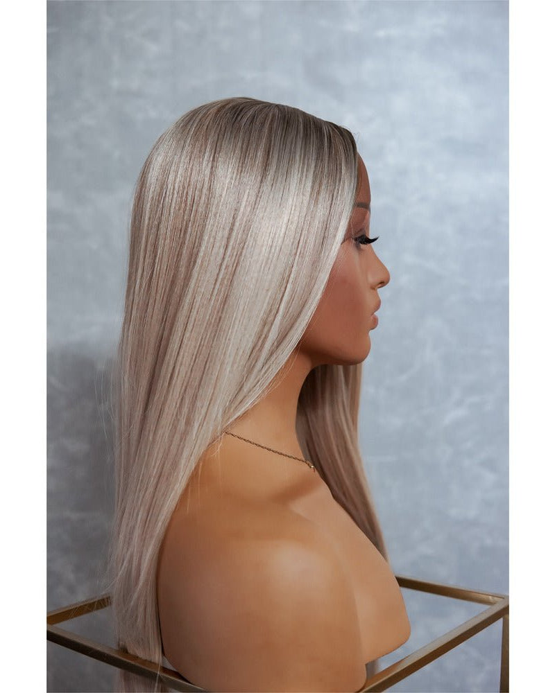 FOX Blonde Lace Front Wig - Milk & Honey