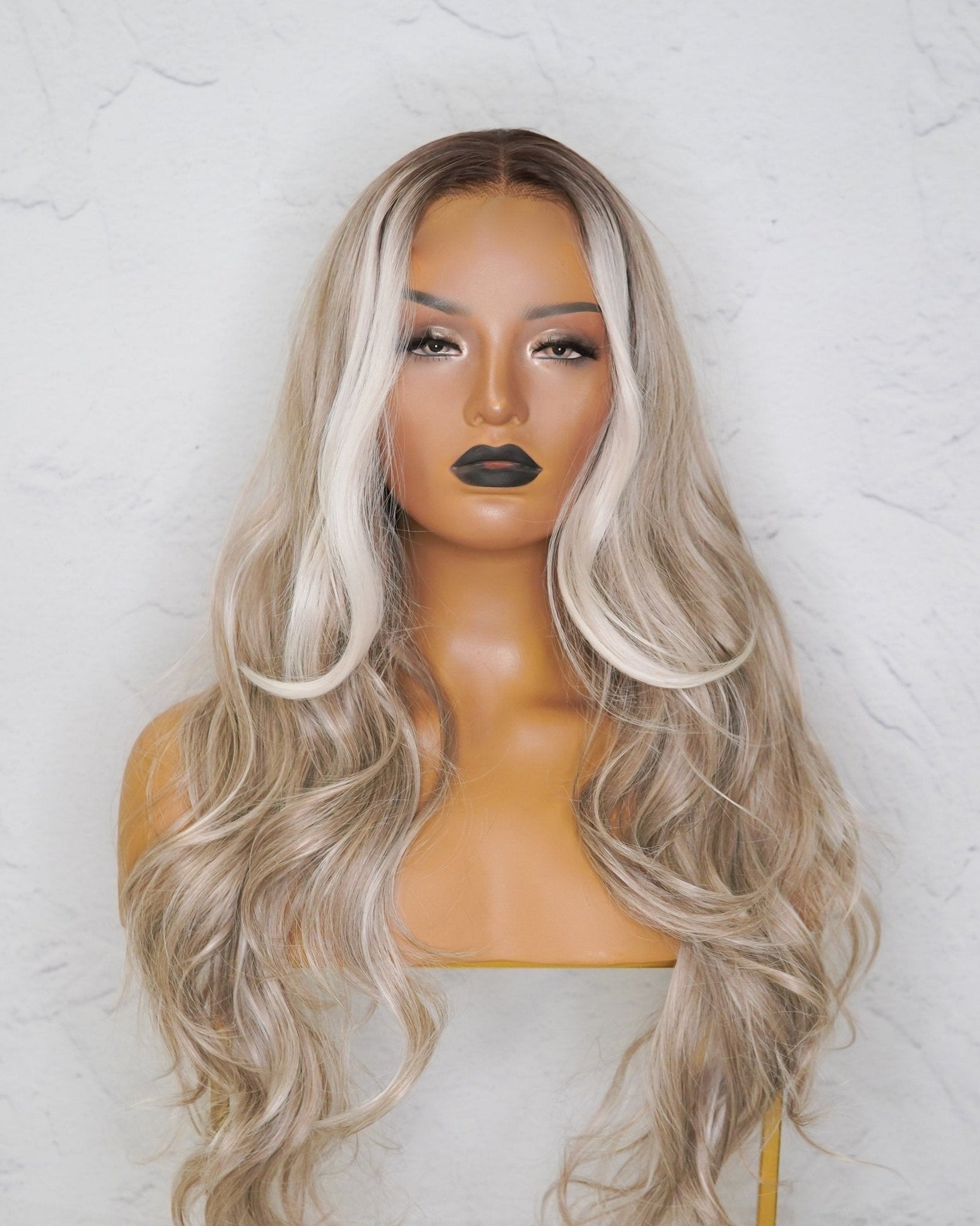 GISELE Ombre Blonde Lace Front Wig - Milk & Honey Wigs