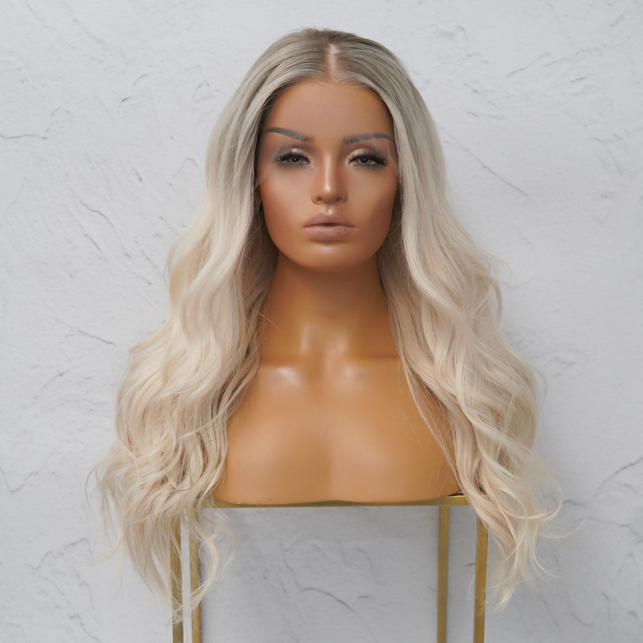 WINNY - Grey Blonde - Human Hair Wig | Blonde, 20 Inch, Full Lace, Human Hair | Milk & Honey Wigs