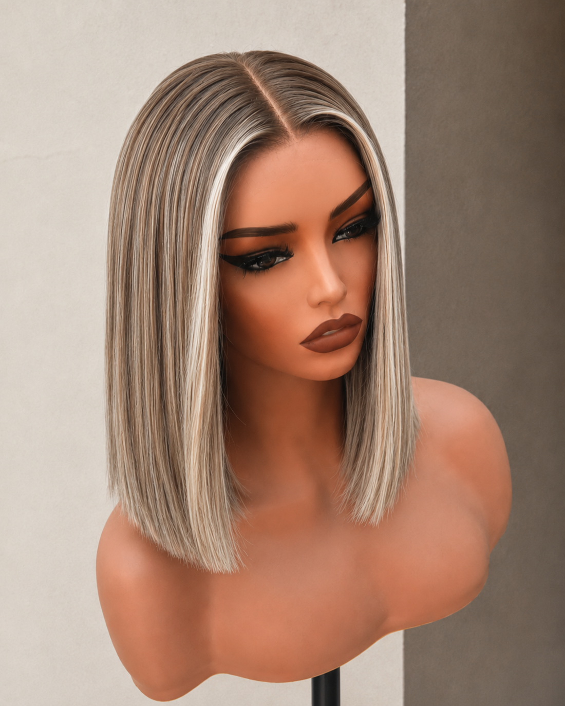 JAHLA 14 INCH BOB - Mixed Root Blonde - Human Hair Wig