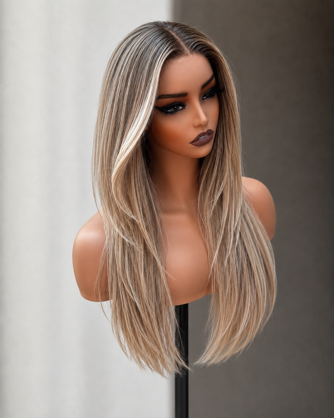 PAYTON 22 INCH  - Lived In Blonde - Human Hair Wig