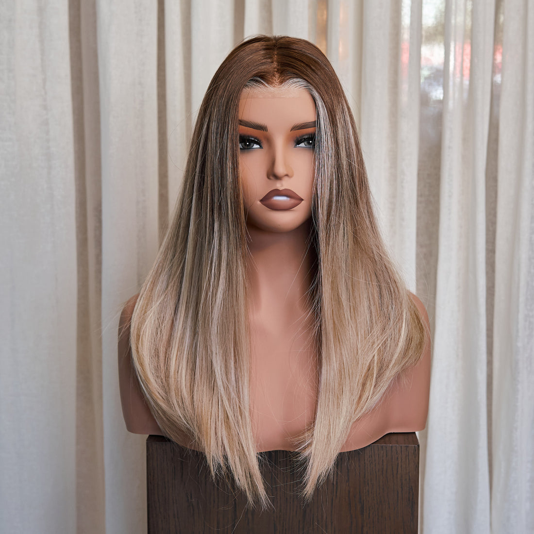 Genesis Hand Tied™ 16" - Golden Bronde