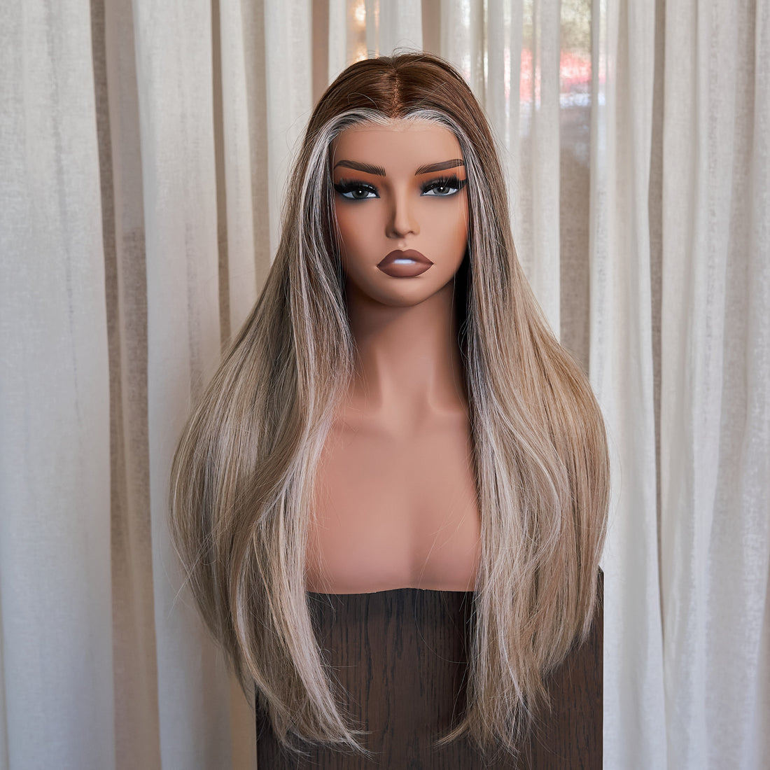 Genesis Hand Tied™ 22" Wig - Golden Bronde