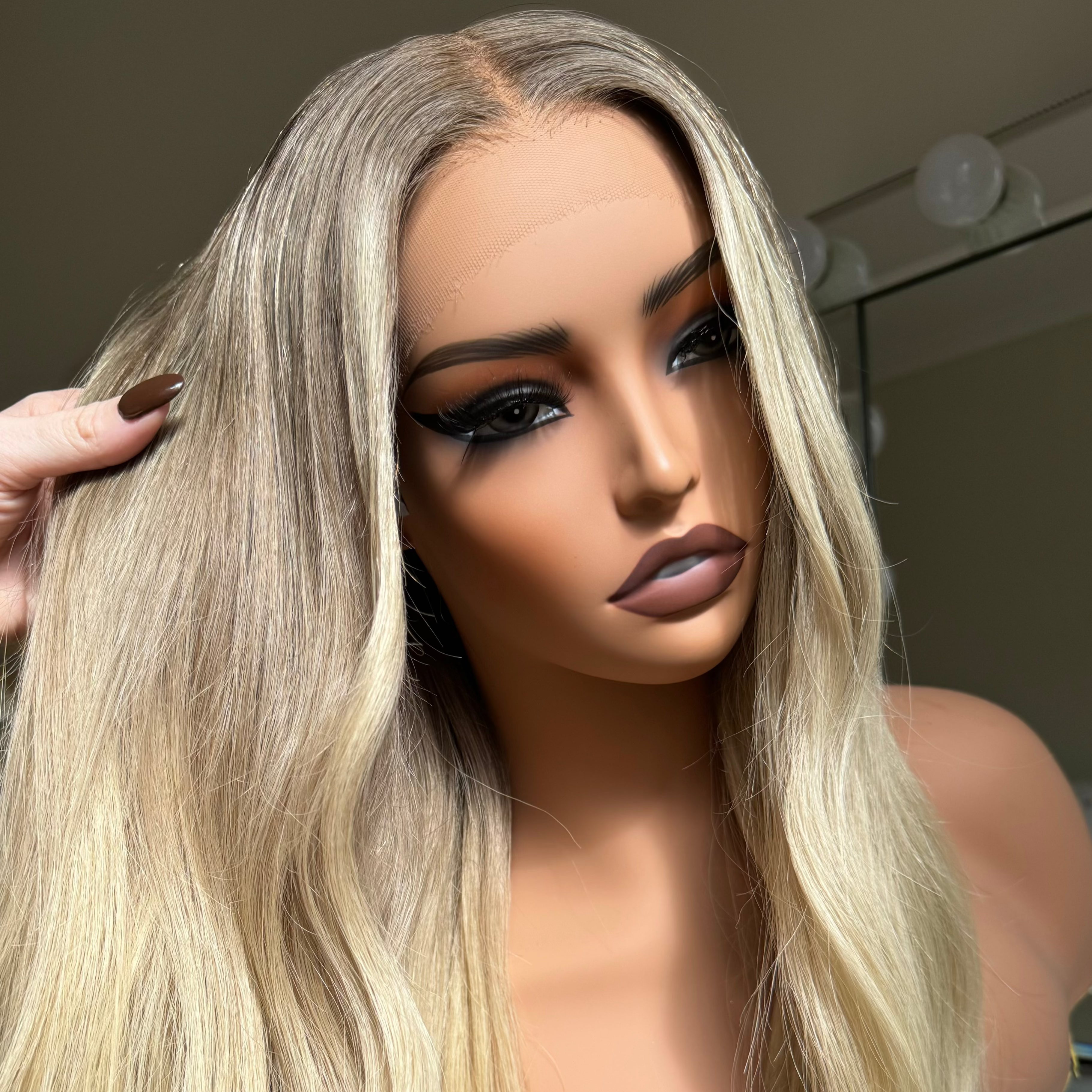 LILLIAN - Blonde - Human Hair Wig
