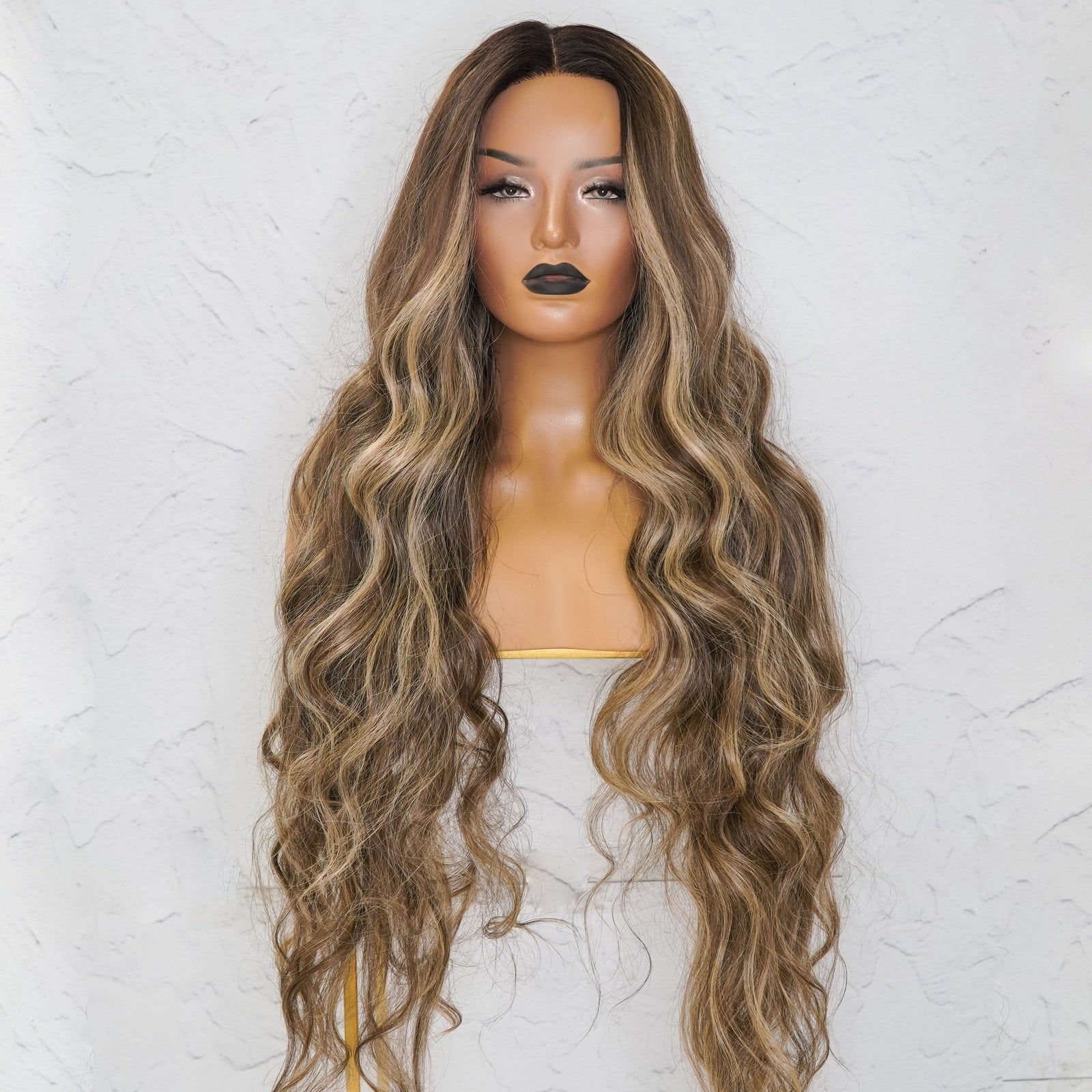 ZENDAYA Latte Lace Front Wig Milk Honey