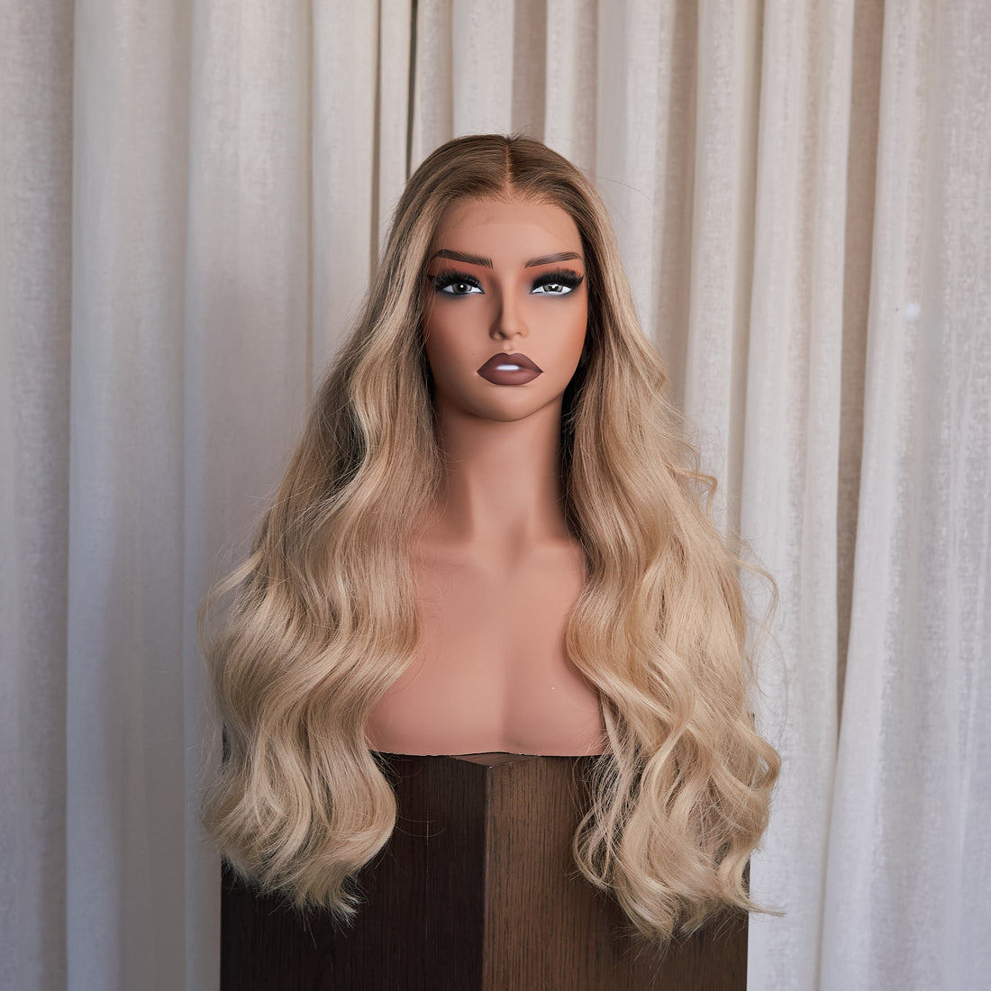 PAYTON 22 INCH  - Lived In Blonde - Human Hair Wig