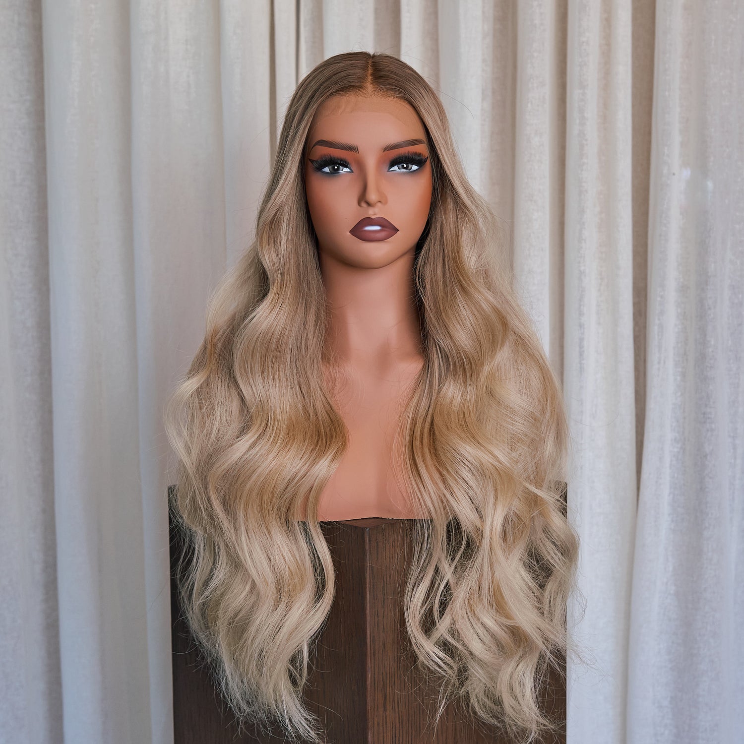 PAYTON 26 INCH  - Lived In Blonde - Human Hair Wig