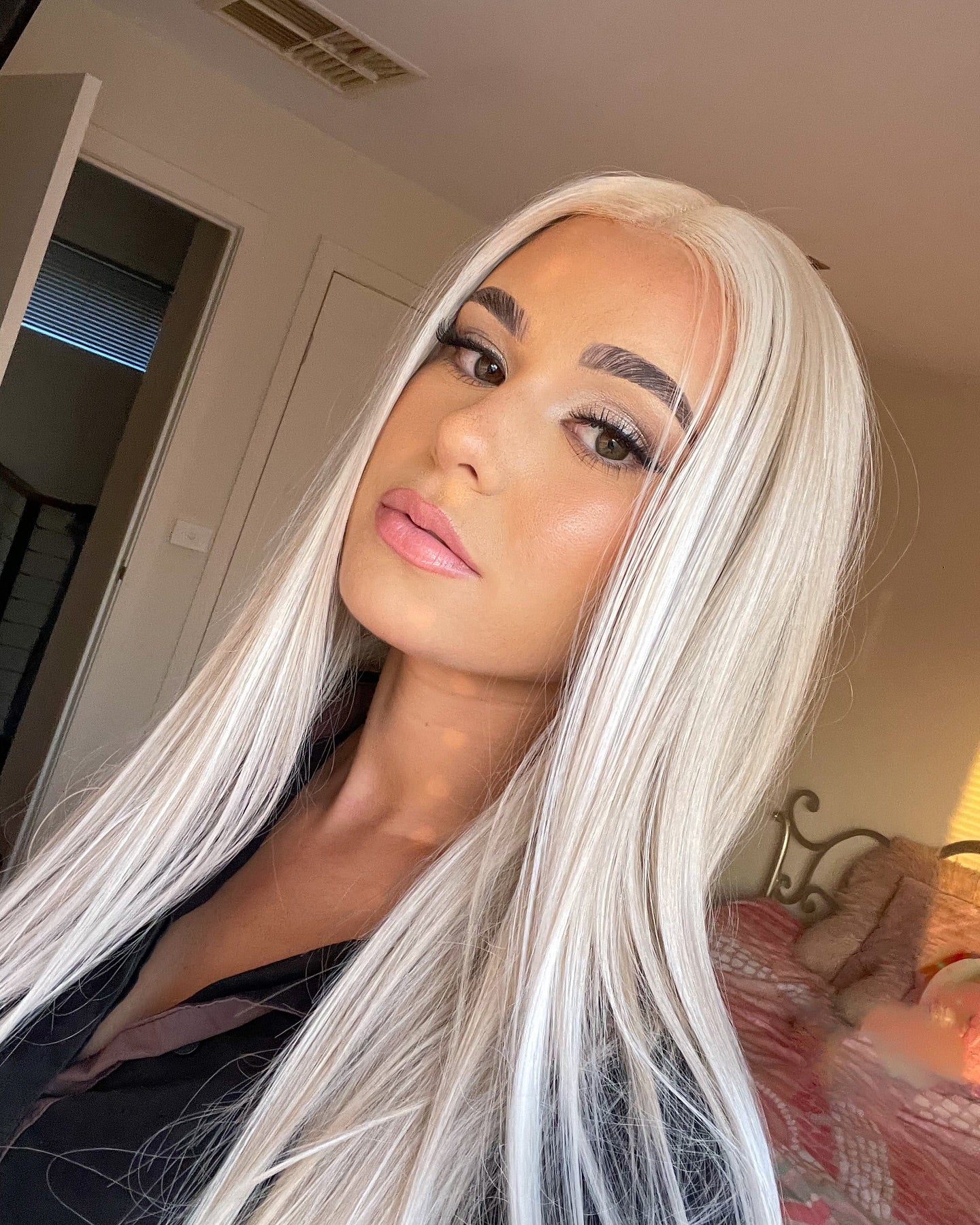 ALICIA Ombre White Blonde Lace Front Wig - Milk & Honey Wigs