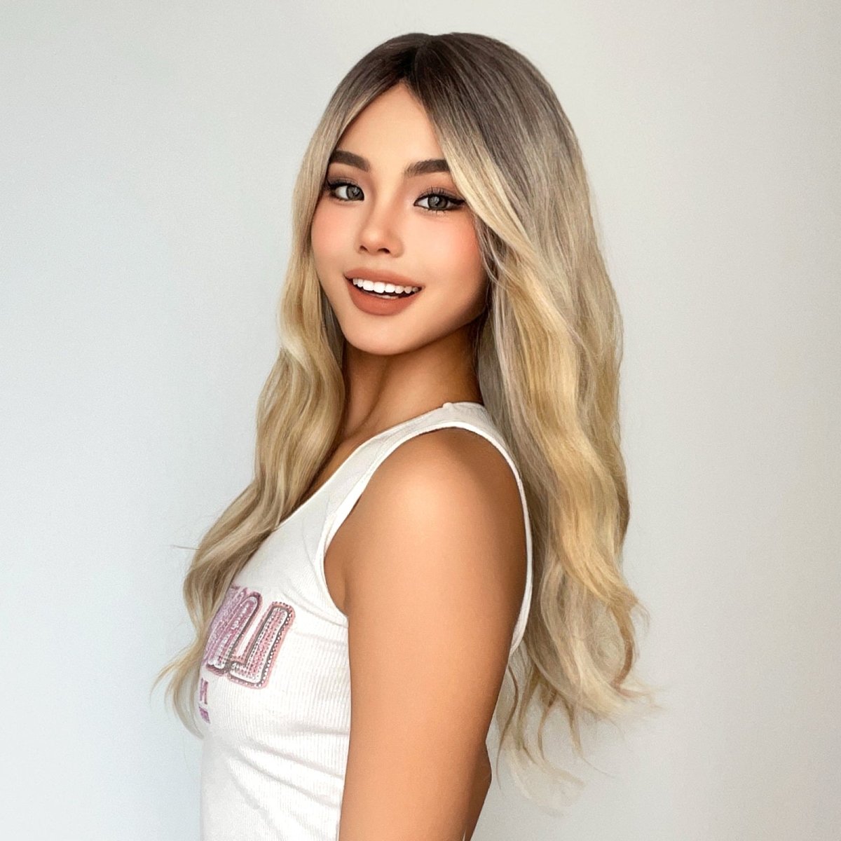 Blonde Ombre Wavy Wig - MARKETPLACE - Milk &amp; Honey Wigs