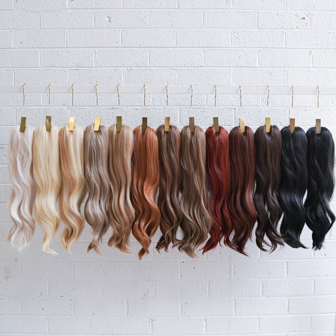 HOLLYWOOD Synthetic 24” Loose Curl Ponytail - Milk &amp; Honey Wigs