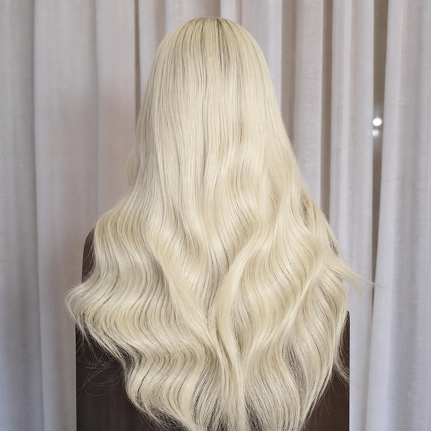 ASHANTI 18 INCH - Blonde - Human Hair Wig