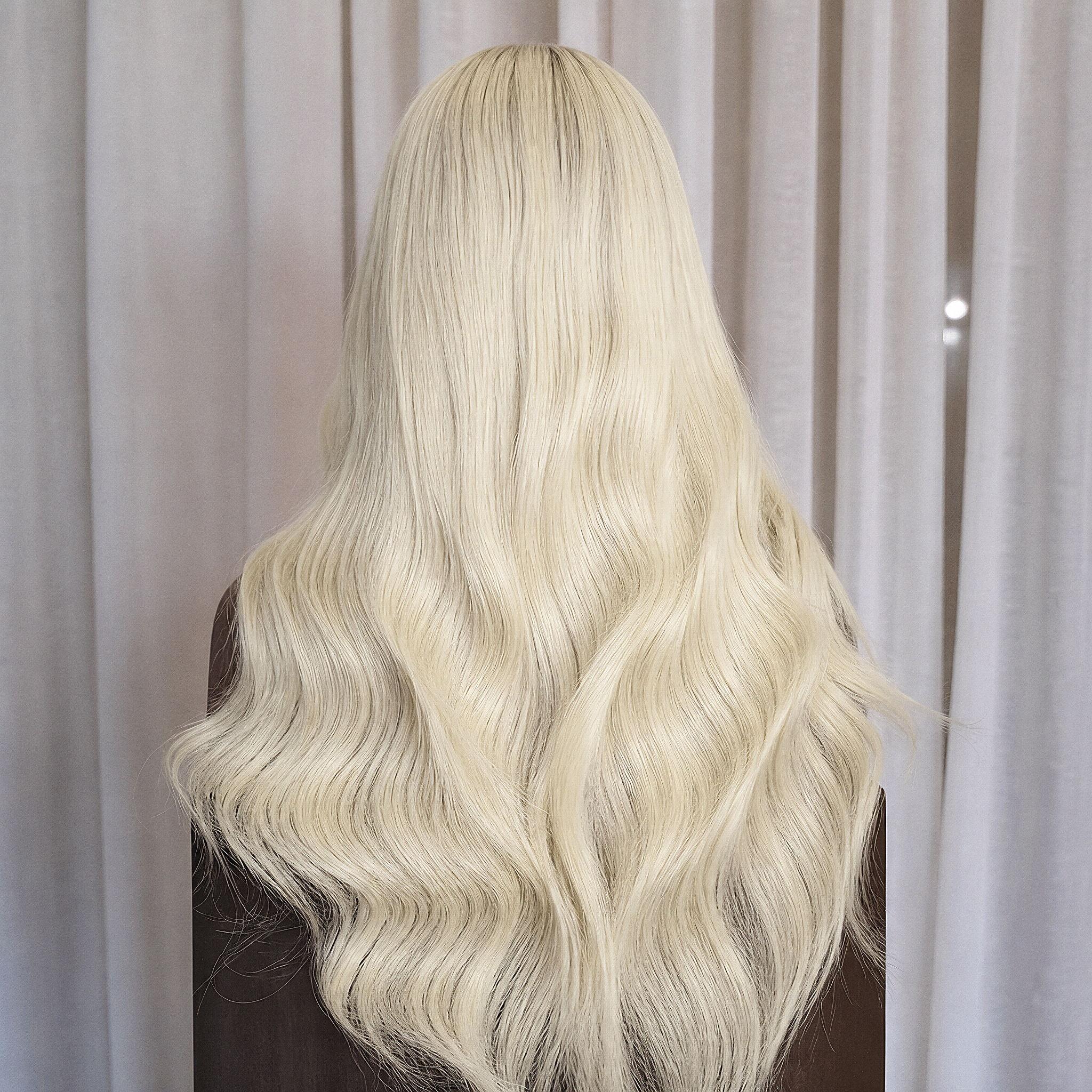 ASHANTI 18 INCH - Blonde - Human Hair Wig