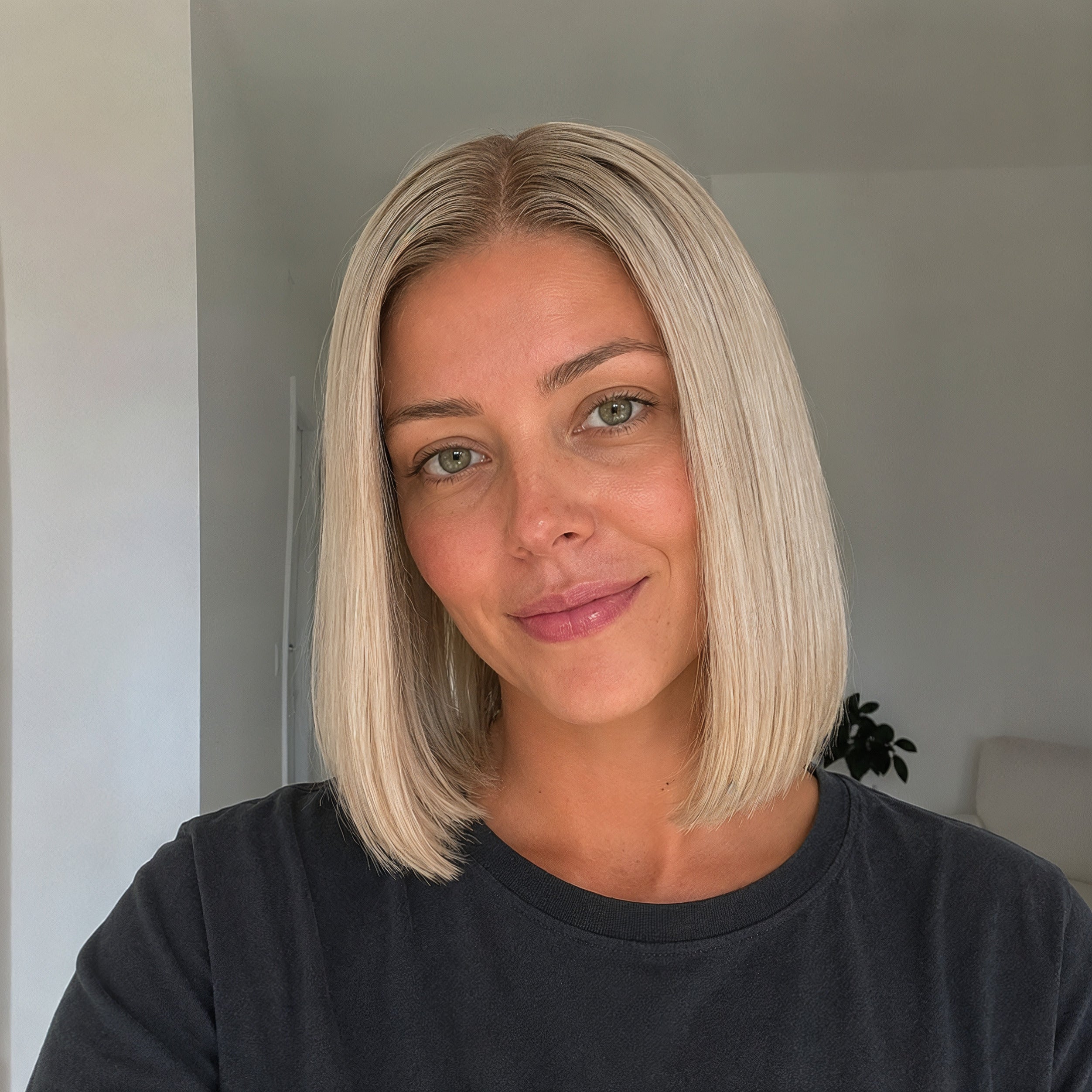LUCIA 10 INCH BOB - Lived In Blonde - Human Hair Wig