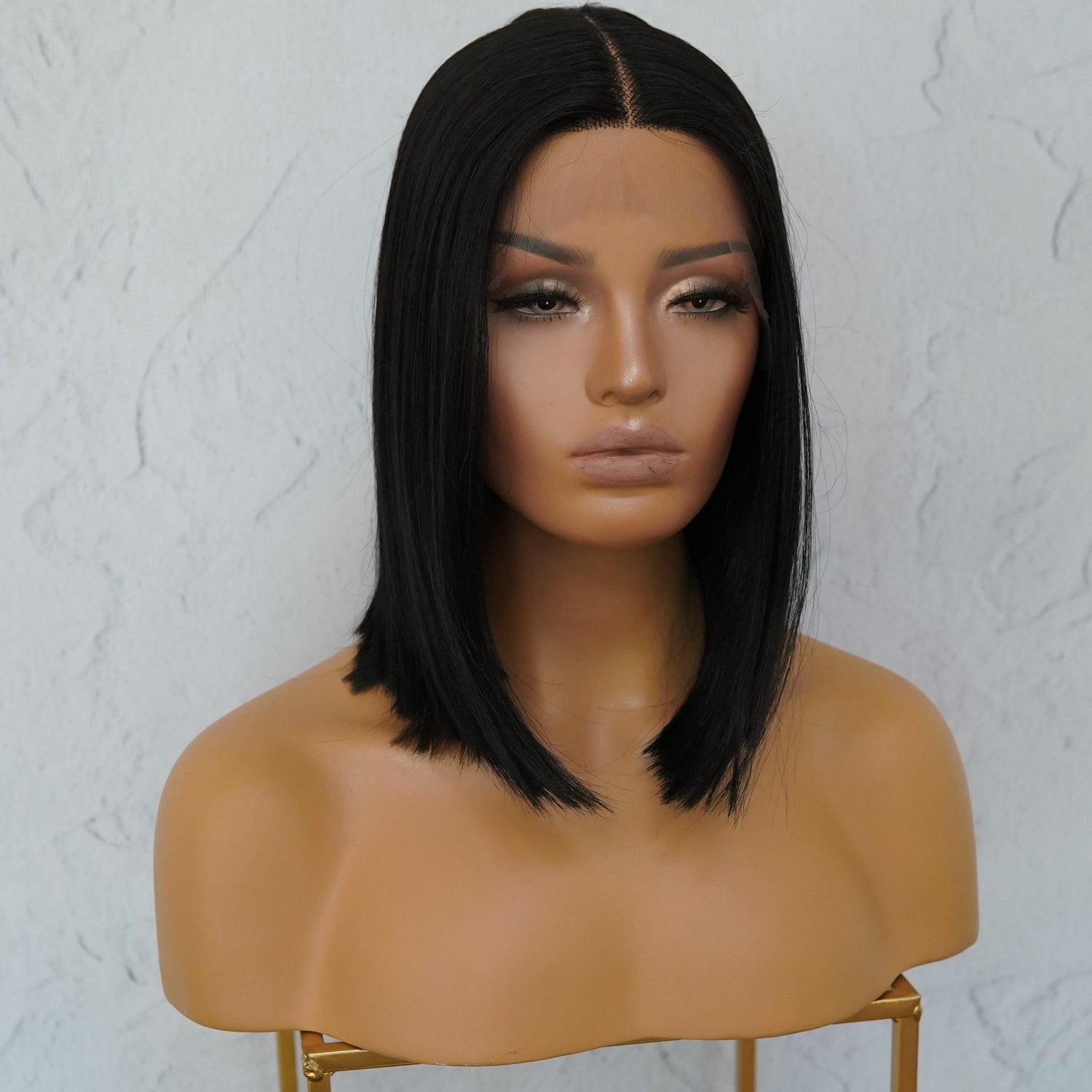 Four Twenty Blunt Bob 14&quot; Lace Front Wig - Milk &amp; Honey