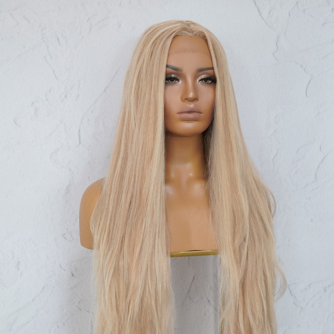 HANNAH Beach Blonde Lace Front Wig - Milk &amp; Honey Wigs