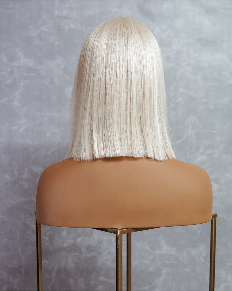 LAURA Blonde Lace Front Wig - Milk & Honey